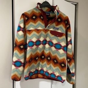 Patagonia Synchilla Aztec Timber Twist Pattern in Cedar Red Size Medium